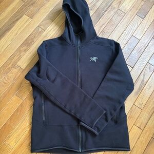 Arc'teryx Large Men's Black Hoodie